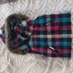 Detachable hooded vest